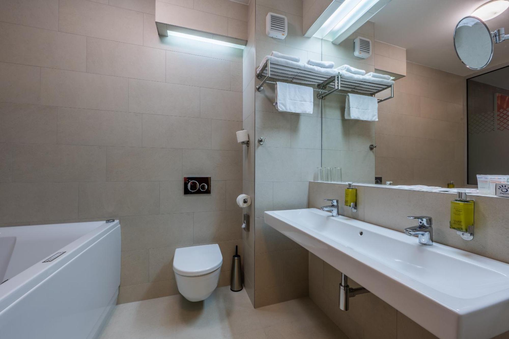 Hotel Jezerka Sec Luaran gambar